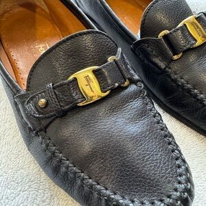 Salvatore Ferragamo Black Leather Loafers with Gold Accent size 6B preppy shoe